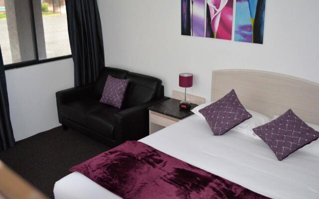 Alabaster Motor Inn Taree