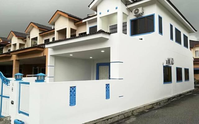 Santorini 4 Bedrooms Full Air Cond Entire Home