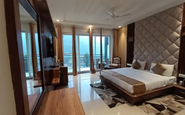 RR Hotel and Resort
