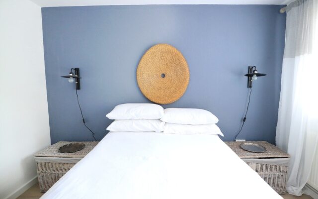 Newly Renovated 1 Bedroom Flat - Sleeps 4