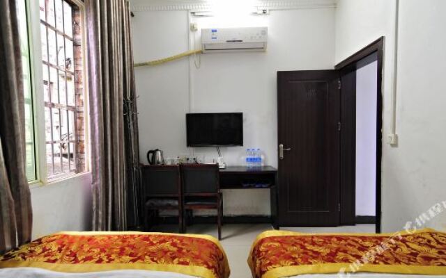 Zhenyuan Qianzhen Hotel