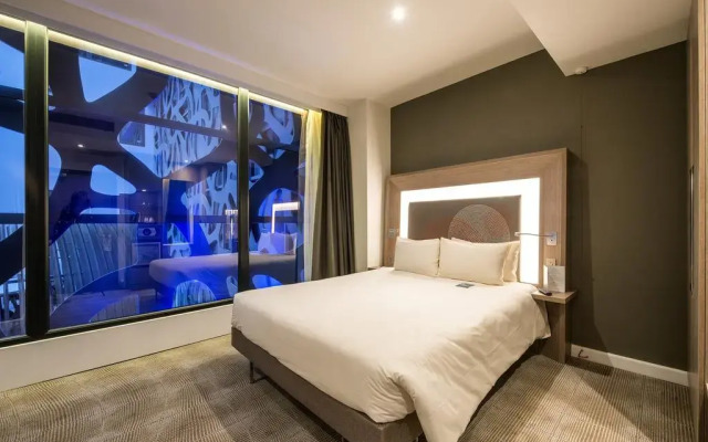 Novotel London Heathrow Airport T1 T2 and T3