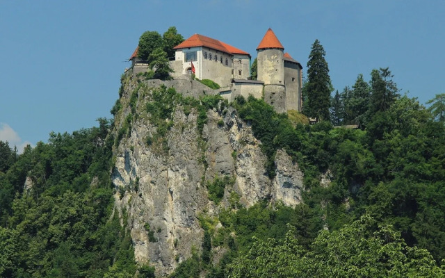 Charming Apartment in Bled Near Lake