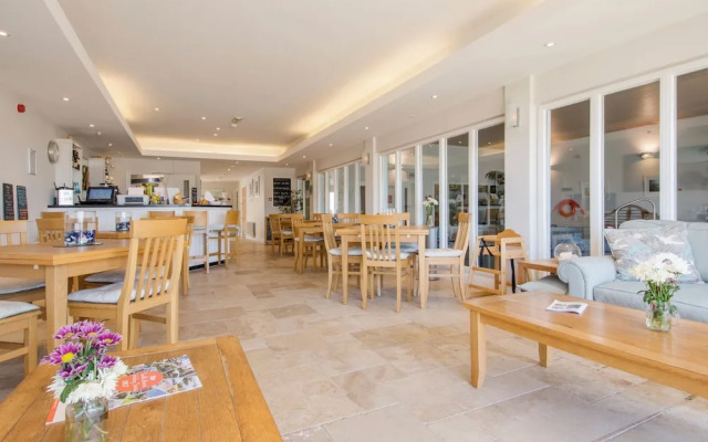 14 Burgh Island Causeway