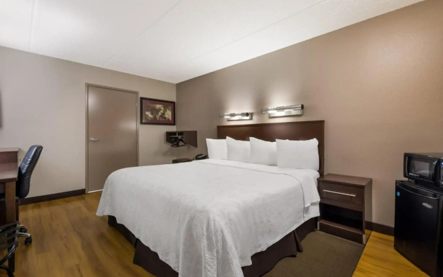 Red Roof Inn PLUS+ Nashville Airport