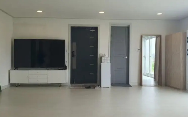 Ganghwado Mare Seawater Poolvilla