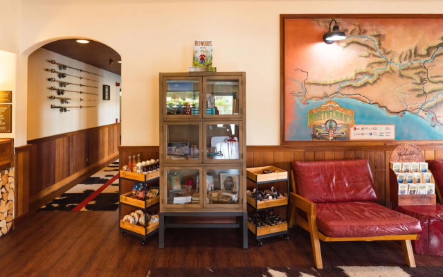 The Redwood Riverwalk, A Boutique Hotel