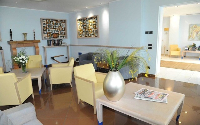 Hotel Chiaraluna