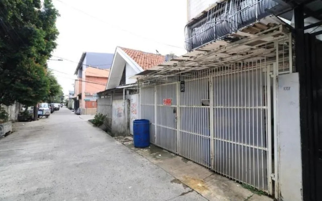 Eiffel Residence Batu Tulis 35A1 By Zuzu