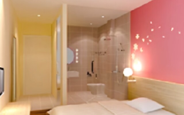 V8 Hotel Xi Cun Branch
