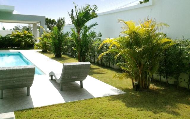 Villa With 3 Bedrooms in Rawai Phuket, With Private Pool, Enclosed Gar