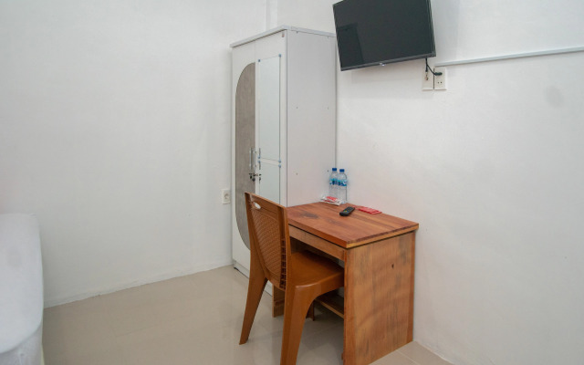 RedDoorz Syariah near Pelabuhan Ulee Lheue Banda Aceh