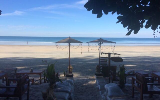 JJ Beach Resort