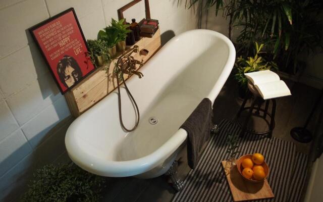 The Ombra Small House