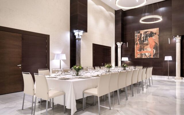 NH Collection Granada Victoria Hotel