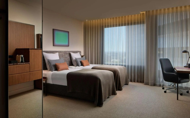 Next Hotel Melbourne, Curio Collection by Hilton