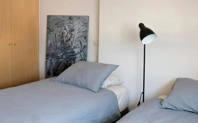 ATHENS Tower 2 BDRs / 2 BATHs luxury roof top residence