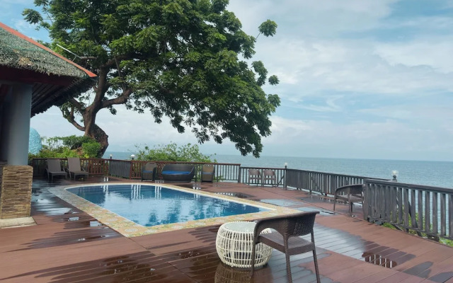 Blue Deep Resort powered by Cocotel