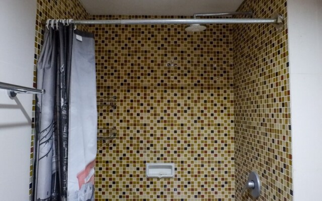 Best View And Strategic 1Br Apartment At Aryaduta Residence