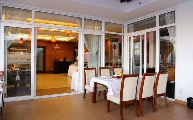 Valley Mountain Hotel