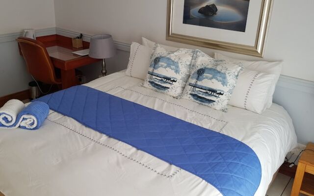 The Club House Guesthouse