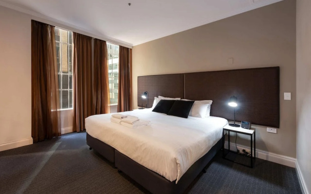 Chic 1-bedroom Apartment in Melbourne CBD