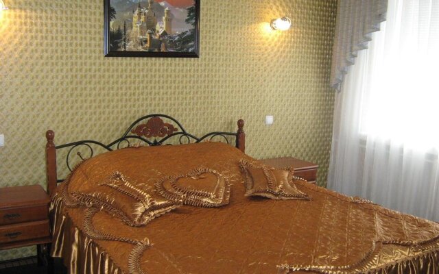 Green City Hotel