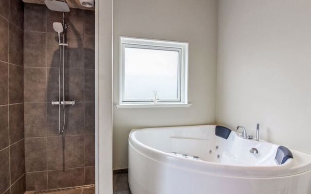 "Nayati" - 700m from the sea in NW Jutland