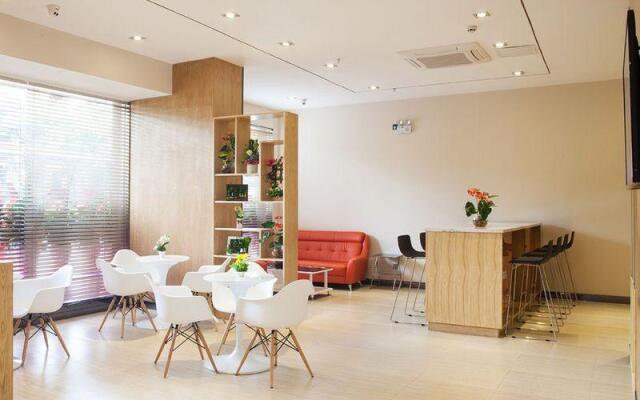 IU Hotel Chengdu Qinhe Square Branch