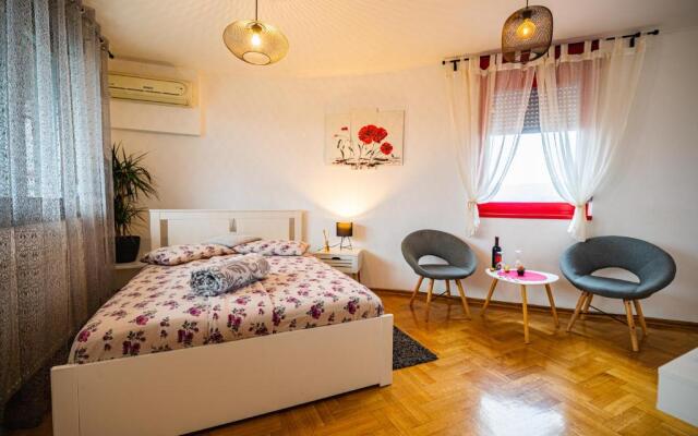 Flexible SelfCheckIns 15 & 19 - Zagreb - Garage - Loggia - New - Apartments Repinc