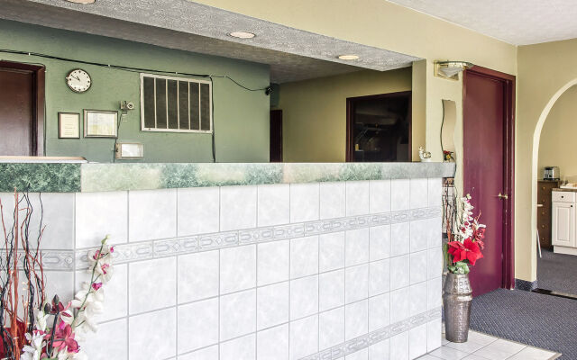 Red Roof Inn Walton - Richwood