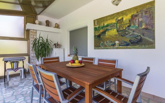 Awesome Home in Rovinj With Wifi and 3 Bedrooms