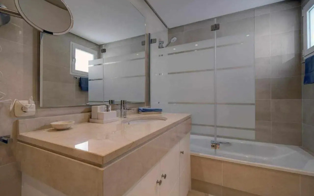 Luxury Penthouse Alcazaba Lagoon EHHouse