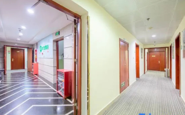 99inn Selected Hotel (Chongqing Longtousi North Railway Station)