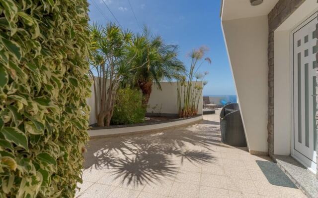 Villa Eldomar 61 in Estreito da Calheta