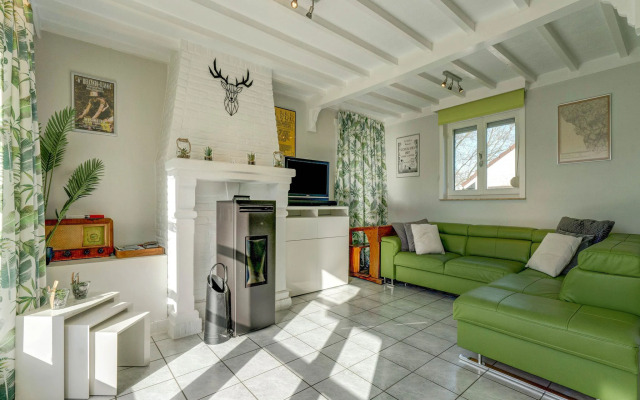 Holiday Home in Heuvelland With Garden