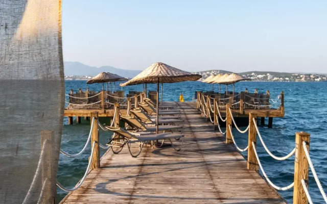 Nars Ilica Hotel Beach (Adults Only +12)