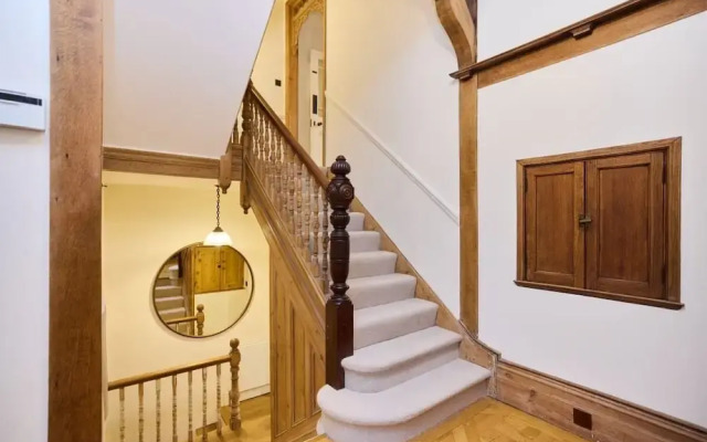 The Rosebery Retreat - Inviting 4bdr With Garden