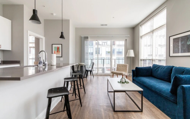 Mint House Columbus - Capitol Square