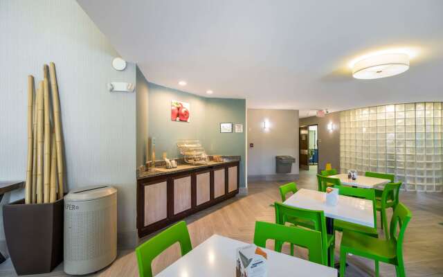 Quality Inn near MCAS Cherry Point