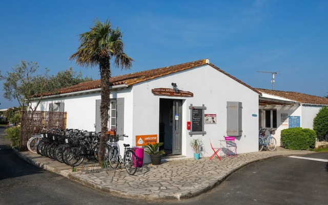 Camping Les Pérouses