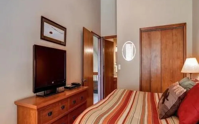 Village Point By Pinnacle Lodging