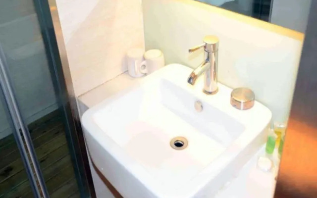 Shaoxing Tree House Hostel