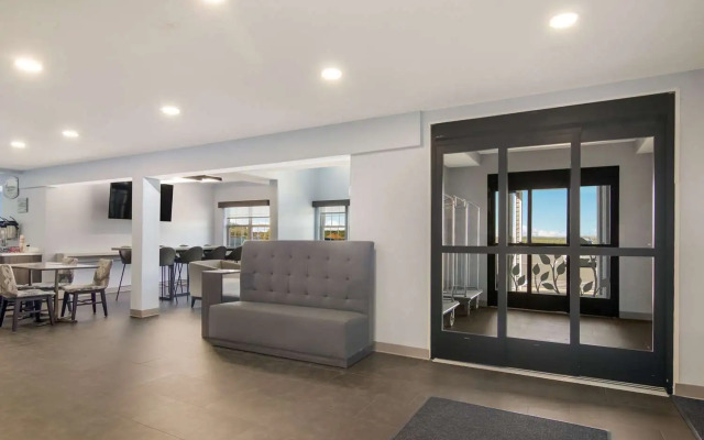 Sleep Inn & Suites Clarion, PA Near I-80