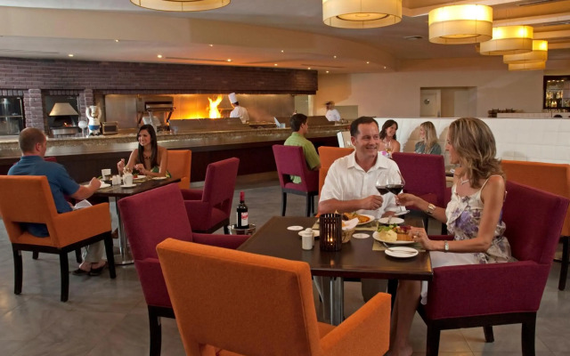 Pueblo Bonito Emerald Bay Resort & Spa - All Inclusive