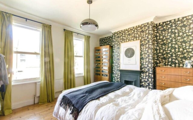 Beautiful, Modern 3 Bed With Garden In West Green