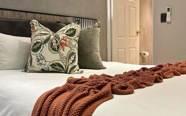 The Cycad Lodge & Chalets