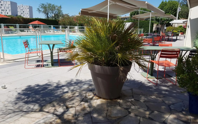 ibis Styles Arles Palais des Congrès