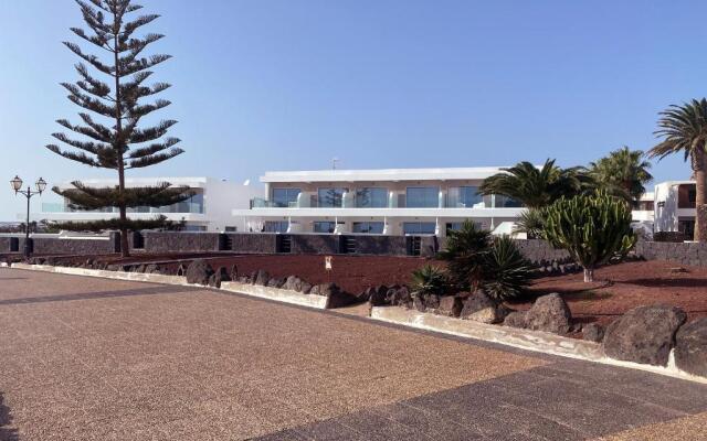 Marina Suites 7