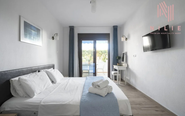 Azur Residences, Nilie Hospitality MGMT